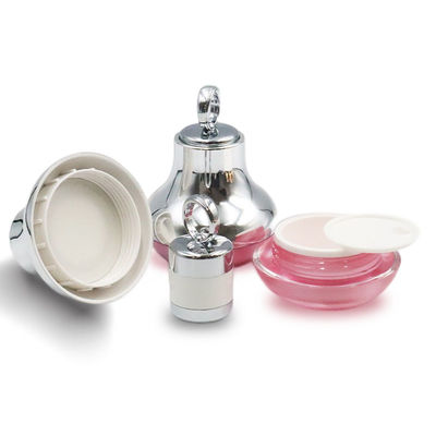 Confection de boîtes d'emballage cosmétique avec couvercles pour hydratants