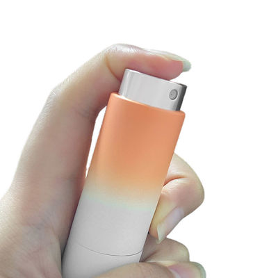 23.5*95mm Bouteilles en plastique à pulvérisation de parfums 10 ml Bouteille de parfum Eco-friendly