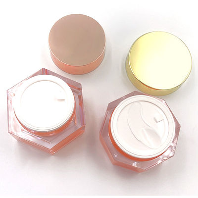 Une crème de soin de la peau transparente acrylique à l'épreuve des fuites